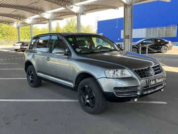 Авто Volkswagen Touareg 2004 № 7957485