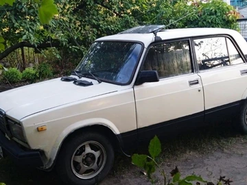 Авто ВАЗ 2107 1990 № 7957949