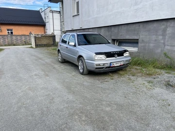 Авто Volkswagen Golf 1996 № 7957957