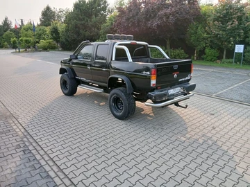 Авто Nissan Navara 2000 № 7958280