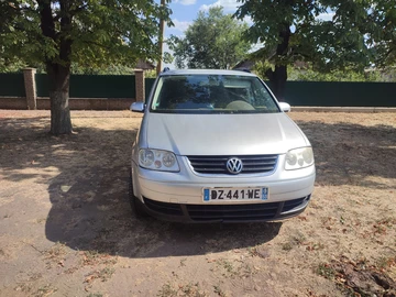 Авто Volkswagen Touran 2005 № 7958641