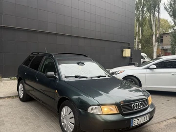 Авто Audi A4 2000 № 7958813