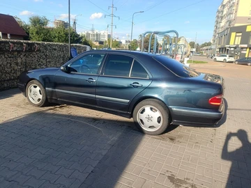 Авто Mercedes E Серия 2000 № 7958831