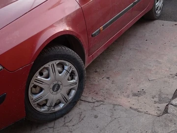 Авто Renault Laguna 2002 № 7958923