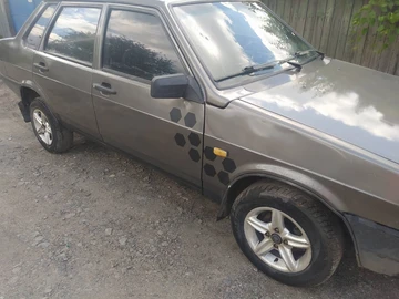 Авто ВАЗ 21099 1993 № 7959044