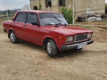 Авто ВАЗ 2107 1991 № 7959203