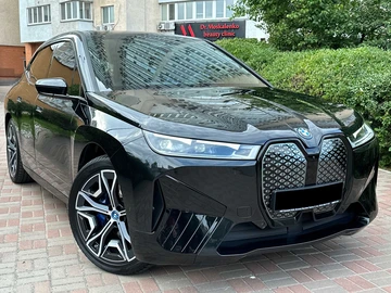 Авто BMW I8 2022 № 7959389