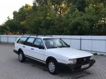Авто Volkswagen Passat Variant 1986 № 7959467