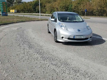Авто Nissan Leaf 2012 № 7959553