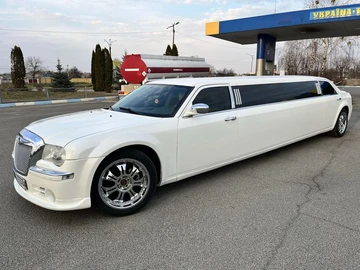 Авто Chrysler 300C 2005 № 7959711