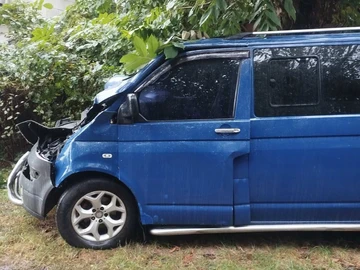 Авто Volkswagen Transporter 2006 № 7959713