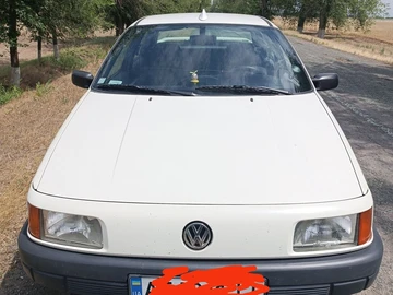 Авто Volkswagen Passat Sedan 1988 № 7959789