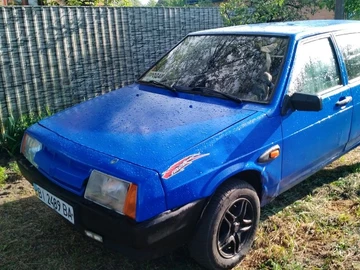 Авто ВАЗ 2109 1989 № 7959863
