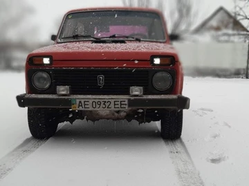 Авто ВАЗ 2121 1993 № 7959932