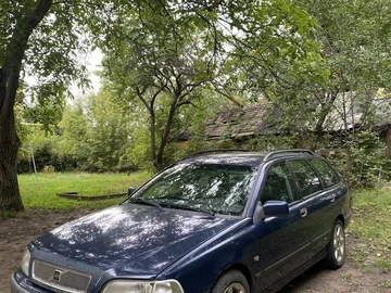 Авто Volvo V40 Kombi 1997 № 7959944