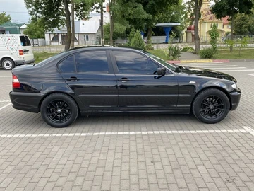 Авто BMW 3 Серия 2003 № 7960030