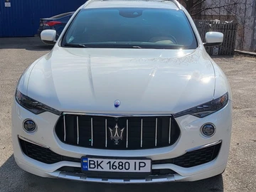Авто Maserati Levante 2020 № 7960068