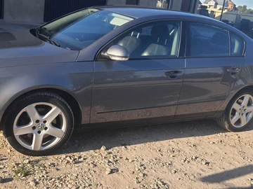 Авто Volkswagen Passat Hatchback 2005 № 7960070