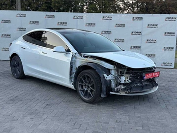 Авто Tesla Model 3 2020 № 7960249