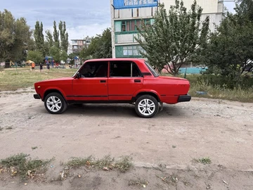 Авто ВАЗ 2107 1985 № 7960273