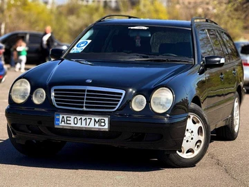 Авто Mercedes E Серия 2000 № 7960289