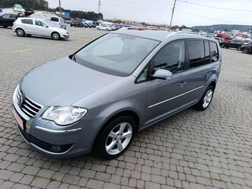 Авто Volkswagen Touran 2008 № 7960363