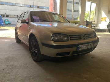 Авто Volkswagen Golf 2002 № 7960368