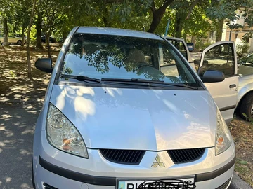 Авто Mitsubishi Colt 2004 № 7960411