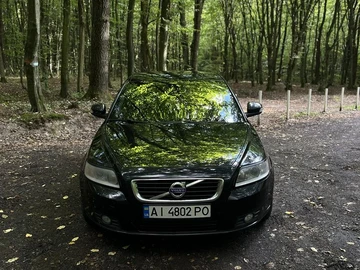 Авто Volvo V50 2011 № 7960432