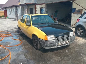 Авто Opel Kadett 1990 № 7960706