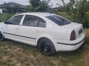 Авто Skoda Superb 2004 № 7960773