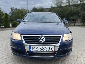 Авто Volkswagen Passat Variant 2005 № 7960812