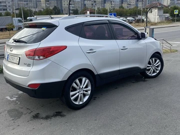 Авто Hyundai Tucson 2010 № 7960915