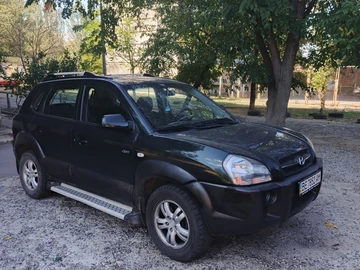 Авто Hyundai Tucson 2008 № 7960920