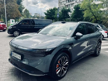 Авто Tesla Roadster 2025 № 7960948