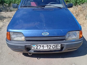Авто Ford Escort 1989 № 7961264