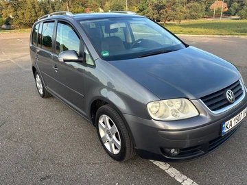 Авто Volkswagen Touran 2004 № 7961333
