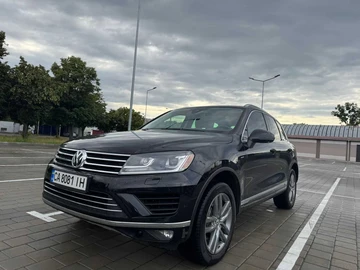 Авто Volkswagen Touareg 2015 № 7961406