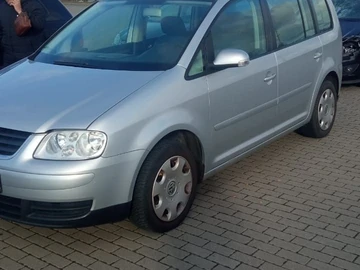 Авто Volkswagen Touran 2004 № 7961665