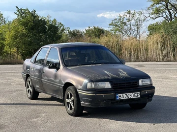 Авто Opel Vectra 1989 № 7961783