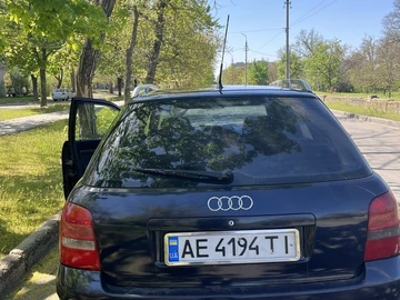 Авто Audi A4 2001 № 7961879