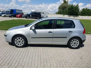 Авто Volkswagen Golf 2004 № 7961994