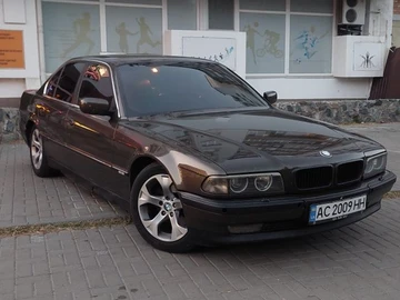 Авто BMW 7 Серия 1994 № 7962022