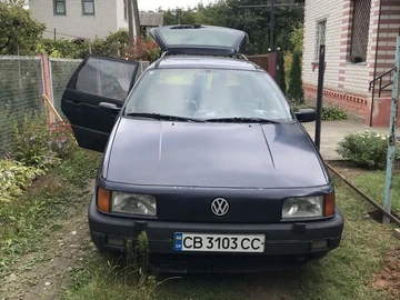 Авто Volkswagen Passat Variant 1989 № 7962026
