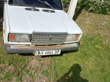 Авто ВАЗ 2107 1992 № 7962032