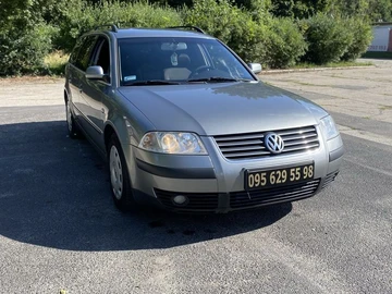 Авто Volkswagen Passat Variant 2001 № 7962172