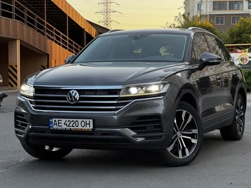 Авто Volkswagen Touareg 2019 № 7962299