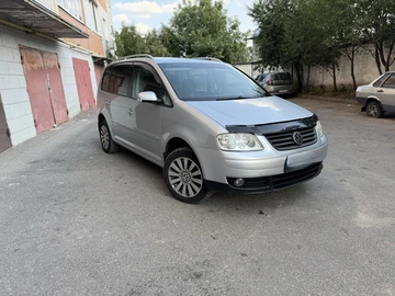 Авто Volkswagen Touran 2005 № 7962392
