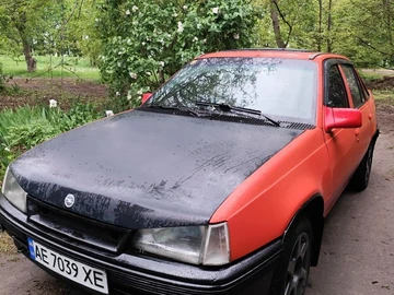 Авто Opel Kadett 1990 № 7962404