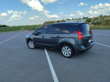 Авто Peugeot 5008 2010 № 7962568